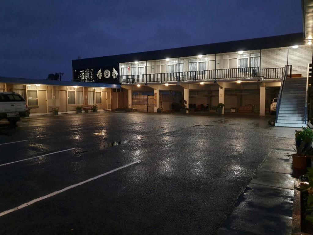 Morwell Parkside Motel Exterior photo
